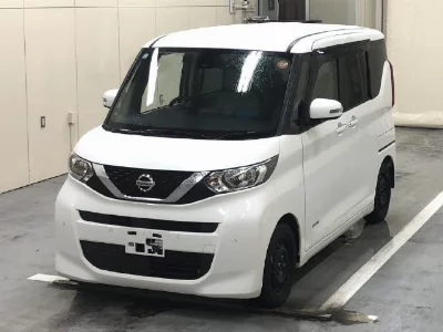 NISSAN ROOX