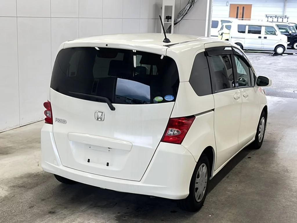 Honda Freed  с аукциона в Японии