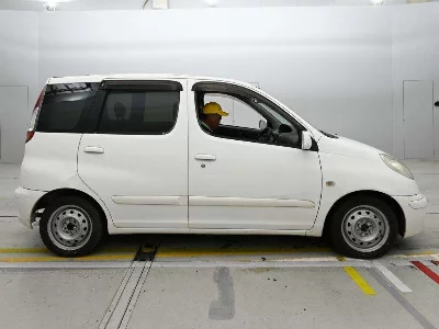 TOYOTA FUN CARGO