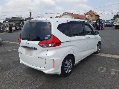 HONDA FREED HYBRID