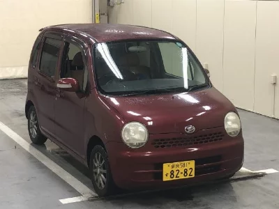 DAIHATSU MOVE LATTE