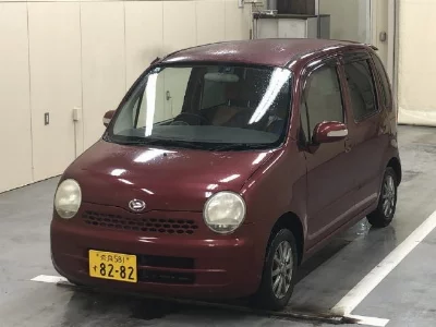 DAIHATSU MOVE LATTE