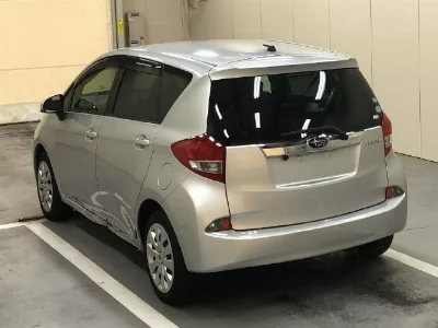 SUBARU TREZIA