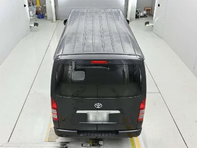 TOYOTA REGIUS VAN