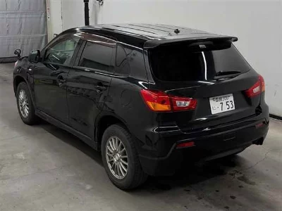 MITSUBISHI RVR