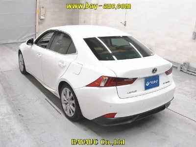 LEXUS IS