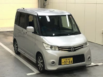 NISSAN ROOX