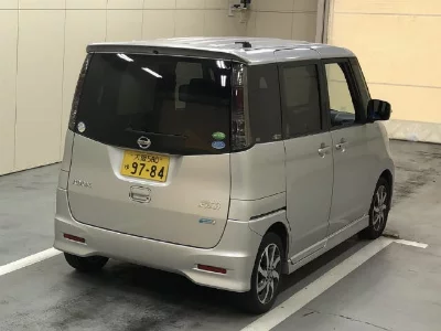 NISSAN ROOX