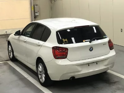 BMW 1 SERIES