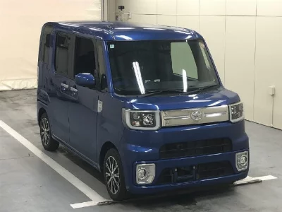 TOYOTA PIXIS MEGA