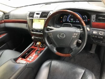 LEXUS LS