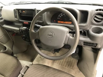 NISSAN NV100 CLIPPER