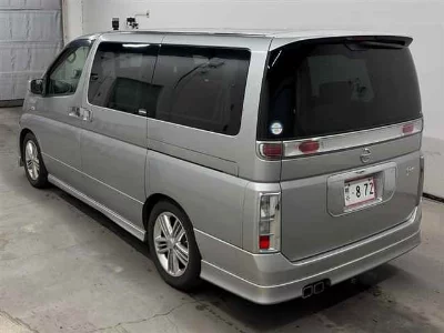 NISSAN ELGRAND