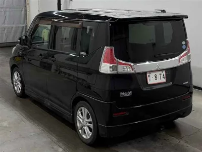 MITSUBISHI DELICA D:2