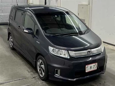 HONDA FREED SPIKE HYBRID