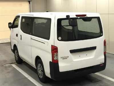 NISSAN NV350 CARAVAN