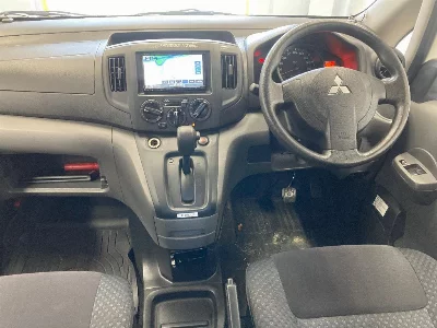 MITSUBISHI DELICA VAN