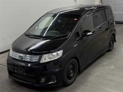 HONDA FREED SPIKE HYBRID
