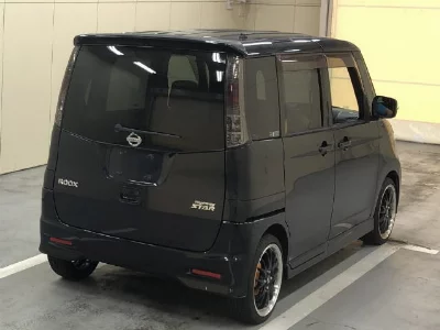 NISSAN ROOX