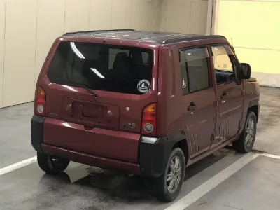 Daihatsu Naked