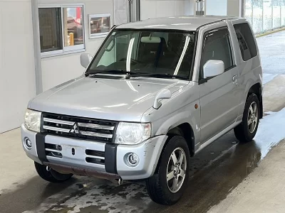 MITSUBISHI PAJERO MINI