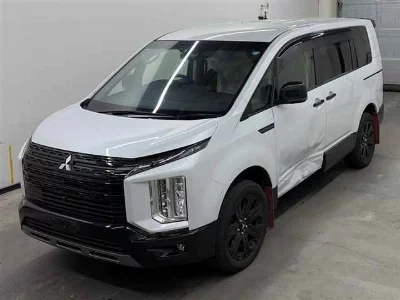 MITSUBISHI DELICA D:5