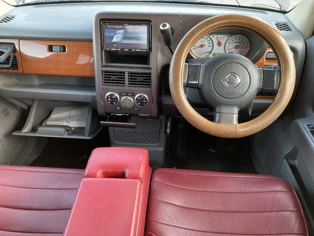 Nissan Cube  с аукциона в Японии