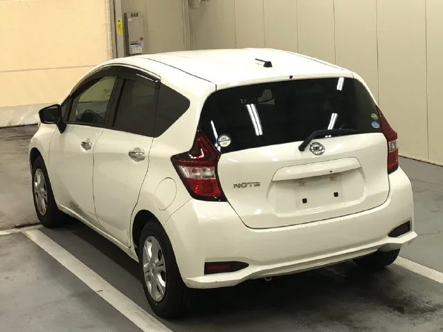 Nissan Note  с аукциона в Японии