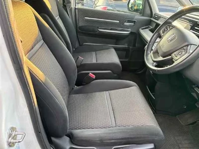 HONDA STEPWGN SPADA