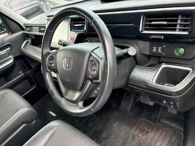 HONDA STEPWGN SPADA