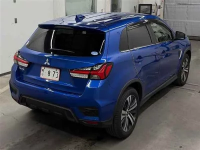 MITSUBISHI RVR