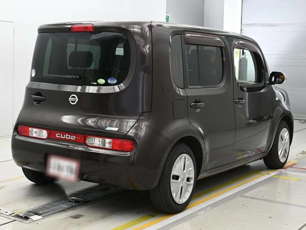 Nissan Cube  с аукциона в Японии