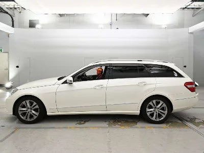 MERCEDES BENZ E CLASS STATION WAGON
