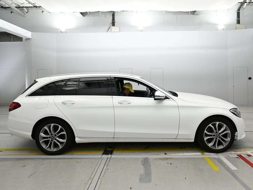 Mercedes-Benz C-Class  с аукциона в Японии