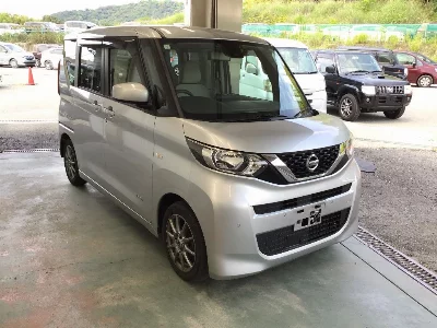 NISSAN ROOX
