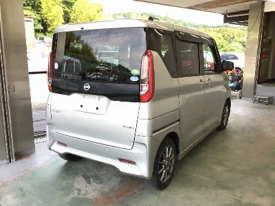 NISSAN ROOX