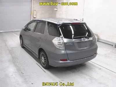 HONDA FIT SHUTTLE HYBRID