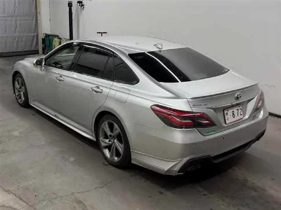 Toyota CROWN HYBRID