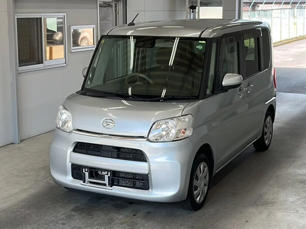 Daihatsu Tanto  с аукциона в Японии
