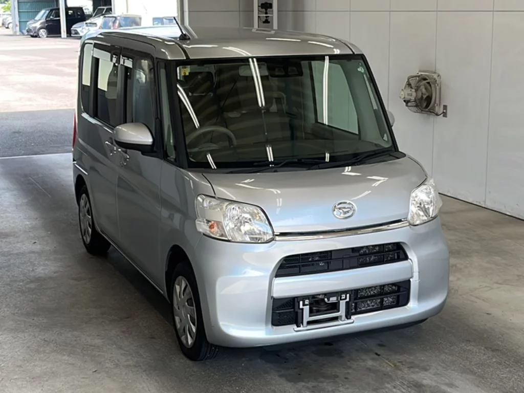 Daihatsu Tanto  с аукциона в Японии