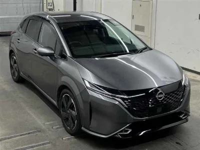 NISSAN AURA