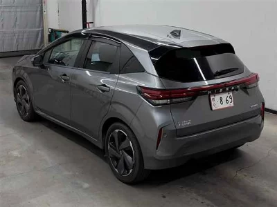NISSAN AURA