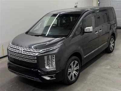 MITSUBISHI DELICA D:5