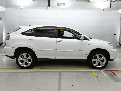TOYOTA HARRIER HYBRID