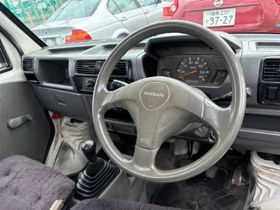 NISSAN CLIPPER TRUCK