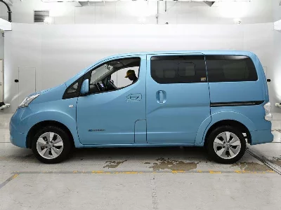 NISSAN E-NV200 WAGON