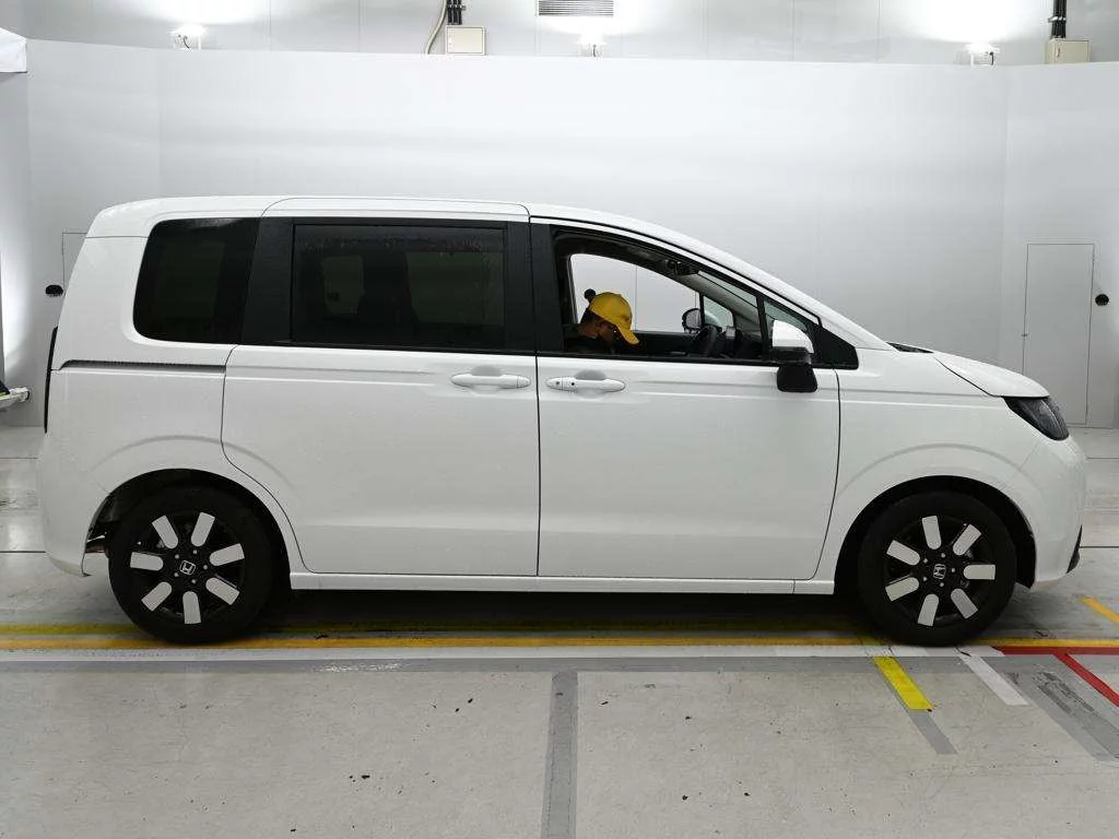 Honda Freed  с аукциона в Японии