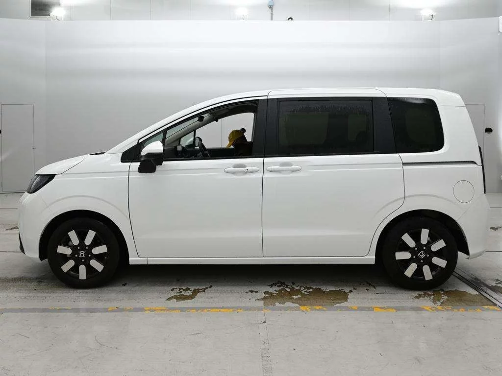 Honda Freed  с аукциона в Японии