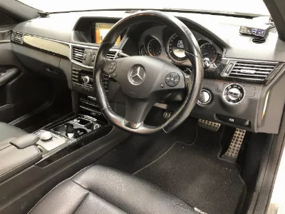 MERCEDES BENZ E CLASS