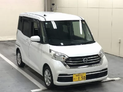 NISSAN DAYZ ROOX